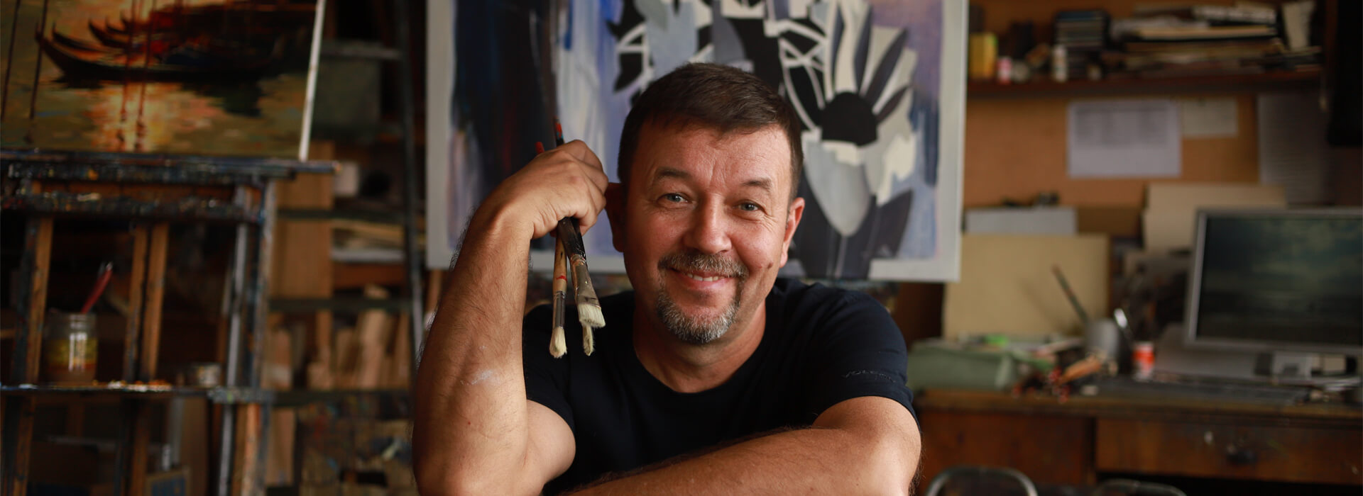 About Vasyl Khodakivskyi